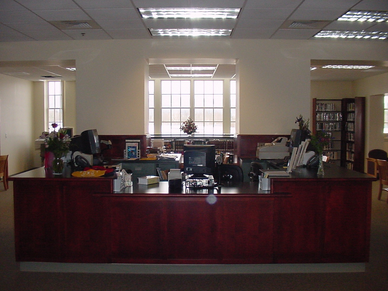 Our information experts (a.k.a. librarians) are here to assist you. If you've googled for hours with no luck, we can help. Research your next car, choose the right investment, discover a great book to read, and find why the sky is blue!